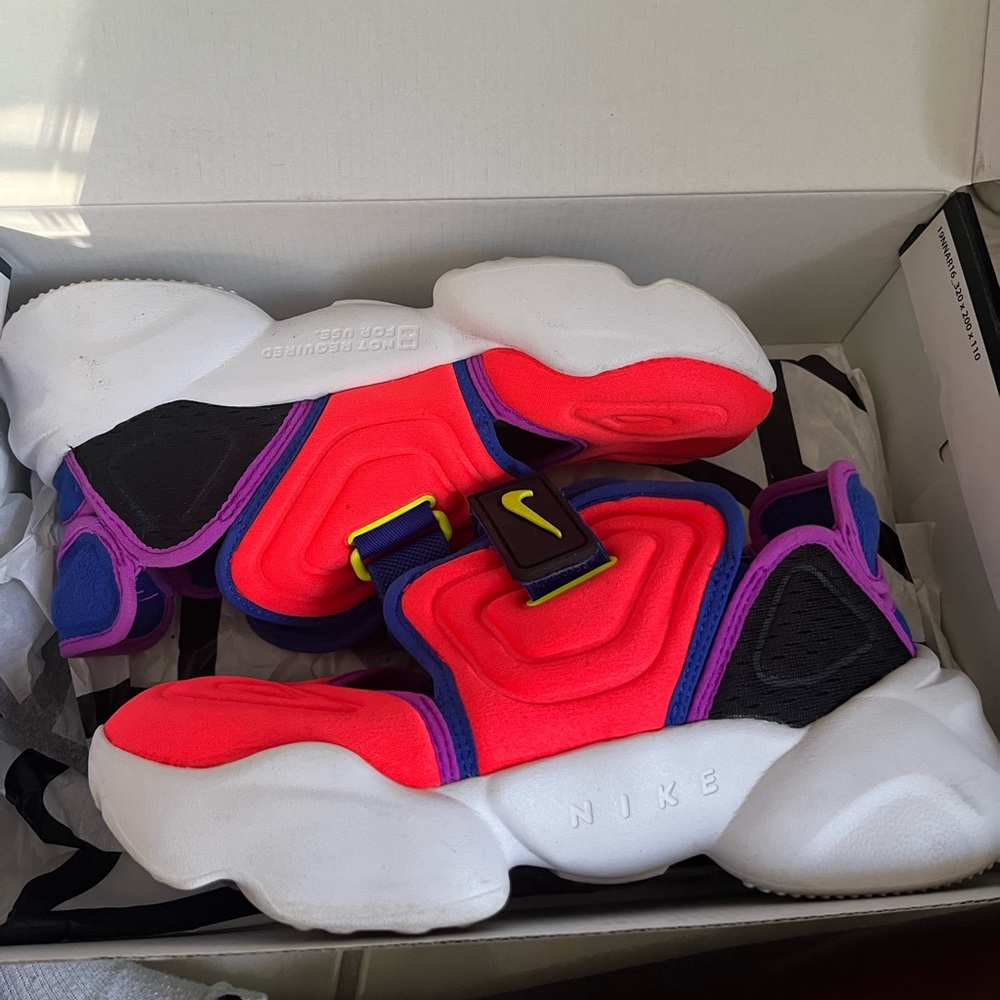 Nike